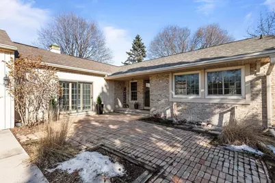 1101 Park Village Drive, Neenah, WI 54956 - Photo 3