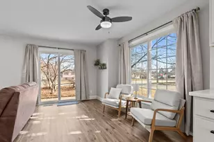 1101 Park Village Dr, Neenah, WI 54956 - Photo 9