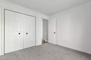 1101 Park Village Dr, Neenah, WI 54956 - Photo 23