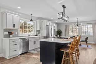 1101 Park Village Dr, Neenah, WI 54956 - Photo 11