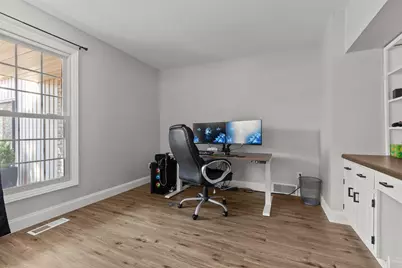 1101 Park Village Drive, Neenah, WI 54956 - Photo 19