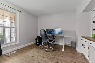 1101 Park Village Dr, Neenah, WI 54956 - Photo 19