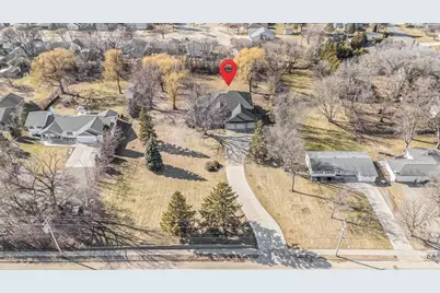 1051 S Oakwood Road, Oshkosh, WI 54904 - Photo 55