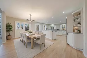 1051 S Oakwood Rd, Oshkosh, WI 54904 - Photo 11