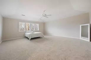 1051 S Oakwood Rd, Oshkosh, WI 54904 - Photo 37