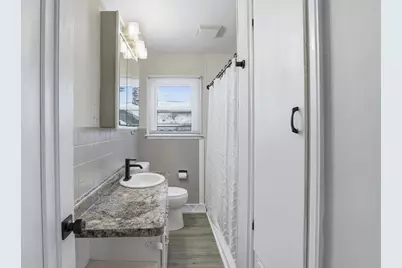 751 Madison Street, Neenah, WI 54956 - Photo 9