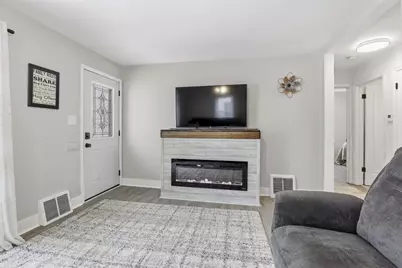 751 Madison Street, Neenah, WI 54956 - Photo 3