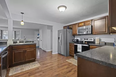 1437 E Glendale Avenue, Appleton, WI 54911 - Photo 9