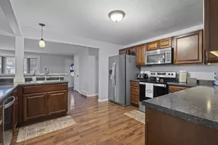 1437 E Glendale Ave, Appleton, WI 54911 - Photo 9