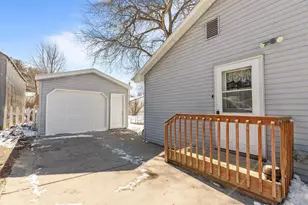 563 Clark St, Manawa, WI 54949 - Photo 3