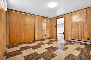 934 W 9th Ave, Oshkosh, WI 54902 - Photo 27