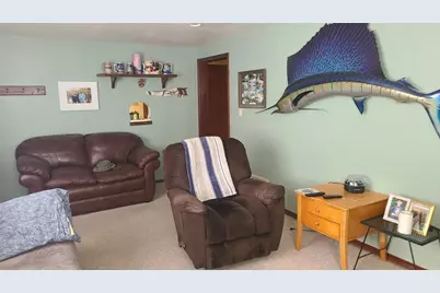 2427 Memorial Drive, Green Bay, WI 54303 - Photo 5