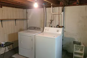 2427 Memorial Dr, Green Bay, WI 54303 - Photo 15