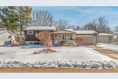 198 McKinley Avenue, Clintonville, WI 54929 - Photo 1