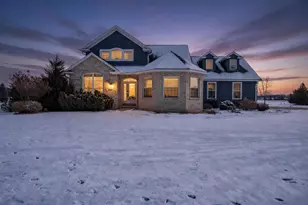 4694 Indian Bend Rd, Oshkosh, WI 54904 - Photo 1