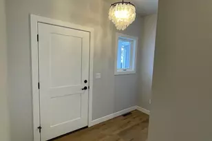 882 Whisper Falls Ln, Menasha, WI 54952 - Photo 9