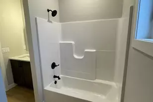 882 Whisper Falls Ln, Menasha, WI 54952 - Photo 13