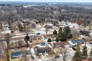 1945 Everbreeze Rd, Green Bay, WI 54304 - Photo 45