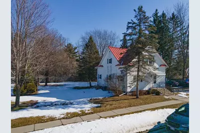 215 N Oxford Street, Wautoma, WI 54982 - Photo 5