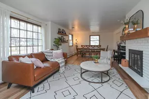 747 Bordeaux, Green Bay, WI 54301 - Photo 5