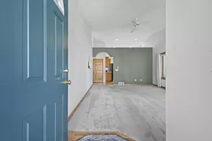 1819 E Sylvan Ave, Appleton, WI 54915 - Photo 9