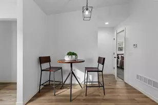 305 W Smith Ave, Oshkosh, WI 54901 - Photo 11