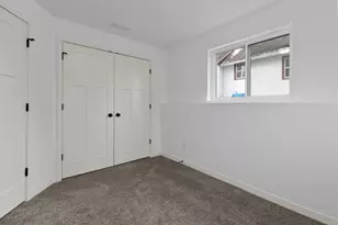 305 W Smith Ave, Oshkosh, WI 54901 - Photo 19