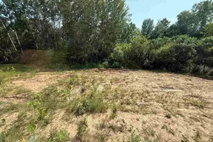 W5875 Delta Dr, Menasha, WI 54952 - Photo 13