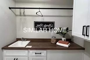 N8864 Galway Ln, Menasha, WI 54952 - Photo 5