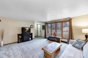 2880 Lumber Ln, Green Bay, WI 54313 - Photo 3