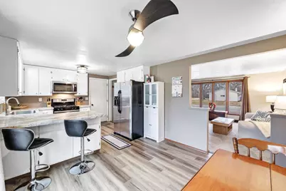 2880 Lumber Lane, Green Bay, WI 54313 - Photo 7