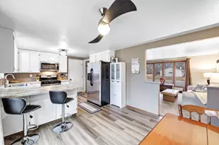 2880 Lumber Ln, Green Bay, WI 54313 - Photo 7