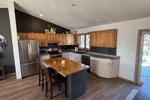 981 Bluehill Ave, Fond du Lac, WI 54935 - Photo 3