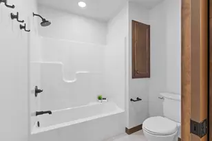 302 Lansdowne St, De Pere, WI 54115 - Photo 45