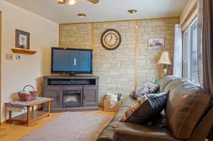 406 E Main St, Gillett, WI 54124 - Photo 7