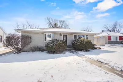 909 W Weiland Avenue, Appleton, WI 54914 - Photo 3