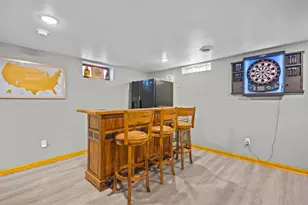 909 W Weiland Ave, Appleton, WI 54914 - Photo 17