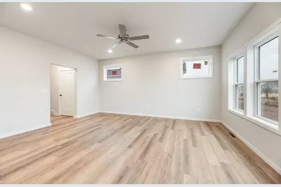 3731 E Gladiolus Place, Appleton, WI 54913 - Photo 5