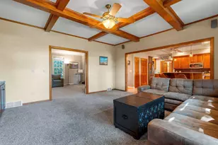 1404 Mahler Blvd, Neenah, WI 54956 - Photo 9