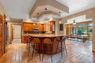 1404 Mahler Blvd, Neenah, WI 54956 - Photo 11