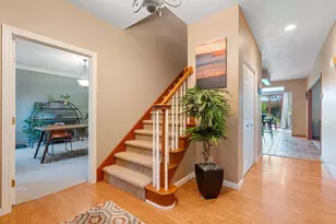 1404 Mahler Blvd, Neenah, WI 54956 - Photo 3