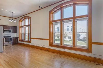 105 Washington Avenue #103, Oshkosh, WI 54901 - Photo 5