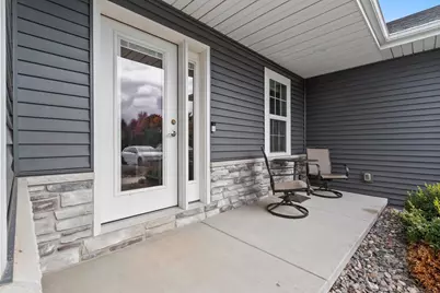 3442 Leeds Castle Drive, Green Bay, WI 54313 - Photo 9