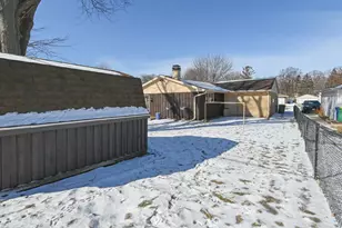 432 N Locust St, Green Bay, WI 54303 - Photo 61