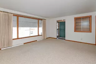 432 N Locust St, Green Bay, WI 54303 - Photo 3