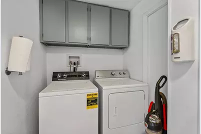 24 S Gould Street, Fond du Lac, WI 54935 - Photo 9