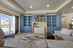 2125 Fox Pt Cir, De Pere, WI 54115 - Photo 7