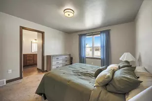 2125 Fox Pt Cir, De Pere, WI 54115 - Photo 25