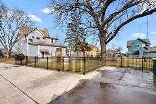 302 E Division St, Fond du Lac, WI 54935 - Photo 35