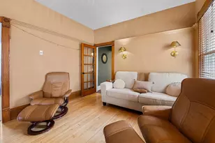 302 E Division St, Fond du Lac, WI 54935 - Photo 7